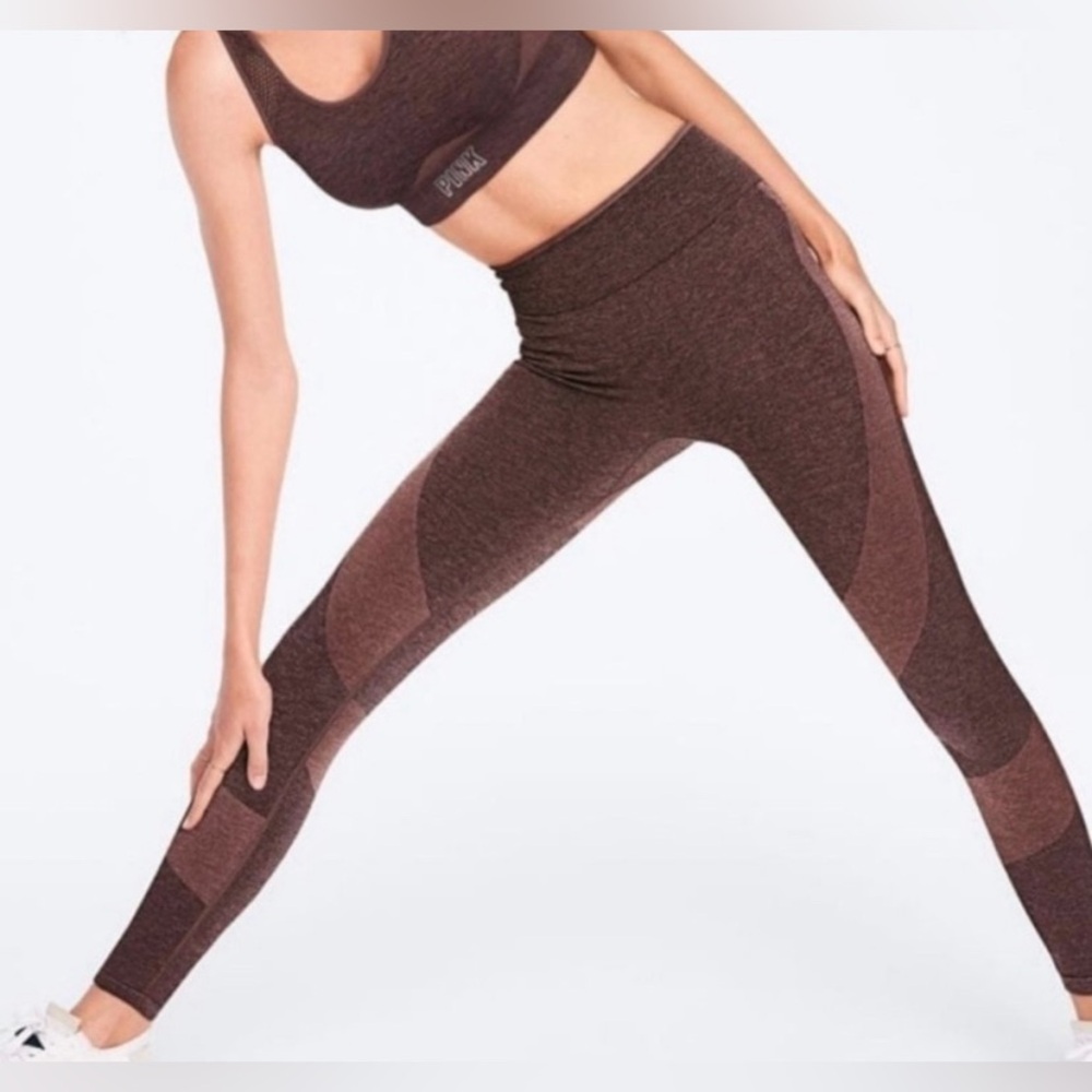 PINK Victoria’s Secret seamlessly leggings in purple